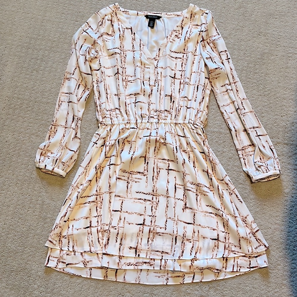 White House | Black Market long sleeve dress. Knee length.